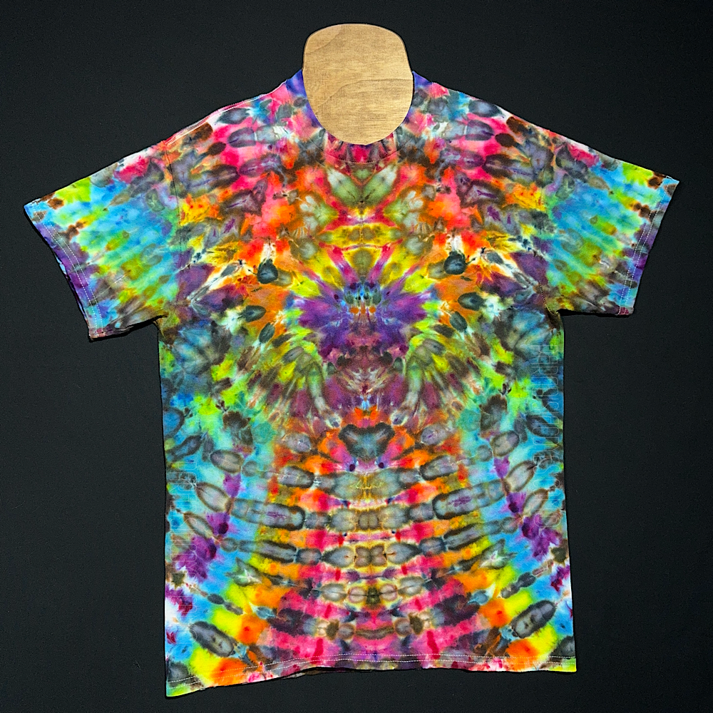 Size Medium Psychedelic Mindscape T-Shirt