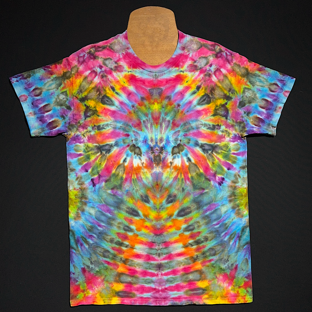 Size Medium Psychedelic Mindscape T-Shirt