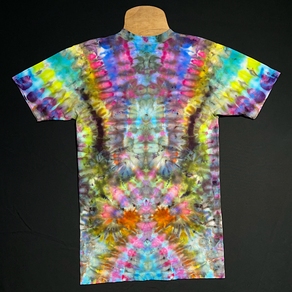 Size Small Psychedelic Mindscape V-Neck Tee