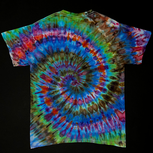 Size Medium Multicolor Ice Dye Spiral T-Shirt