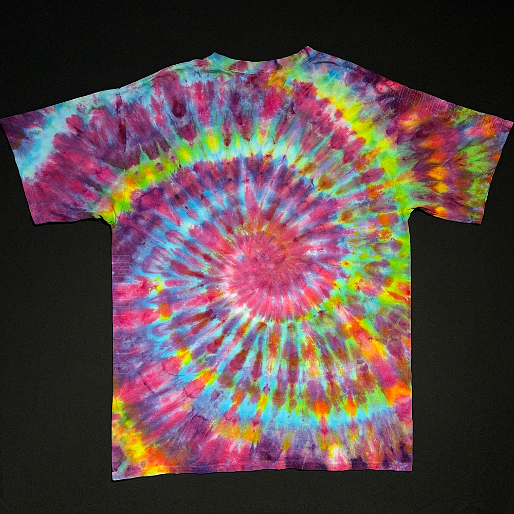 Size XL Confetti Rainbow Spiral T-Shirt