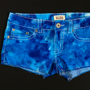 Women’s 7 Tie Dye Denim Shorts