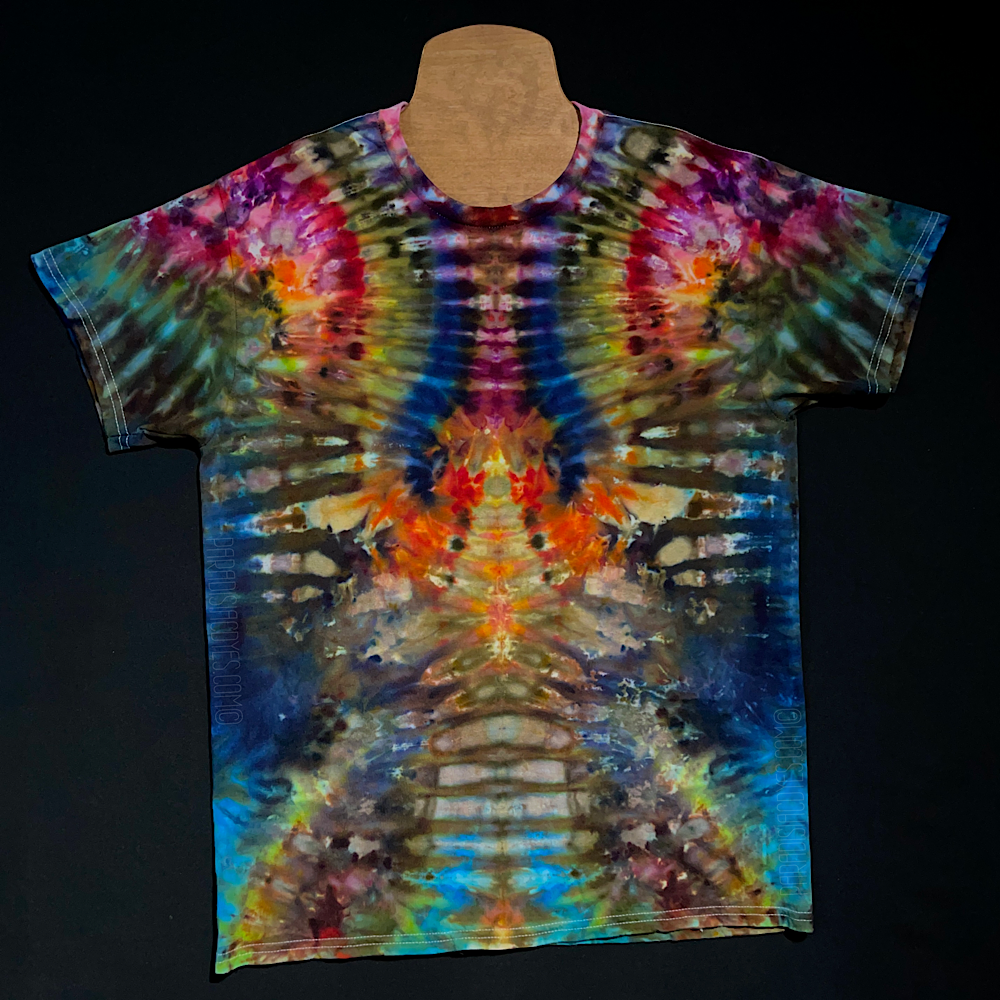 Size Large Psychedelic Mindscape Ice Dye T-Shirt